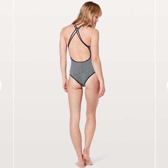 Lululemon Wave Wonderer One Piece Bathing Suit Monochromic Black Emboss NWT - Picture 2 of 9